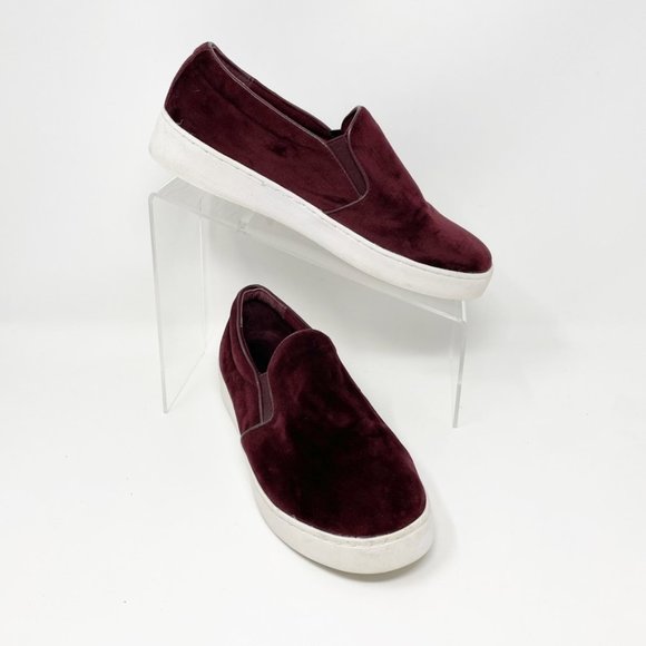 Vionic Womens Burgundy Suede Leather Slip on Comfort Loafer Sneaker Size 7 - Picture 2 of 11